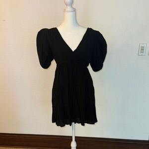 House of Harlow 1960 Black Garment